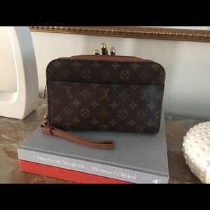 AUTHENTIC LOUIS VUITTON Orsay Monogram Canvas Clutch Bag